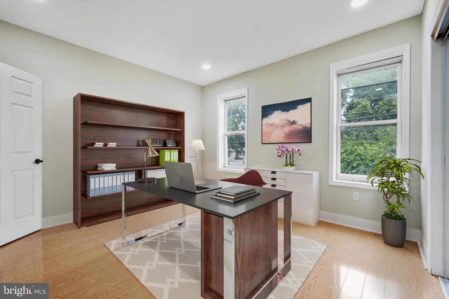 2051 W Oxford Street photo 14