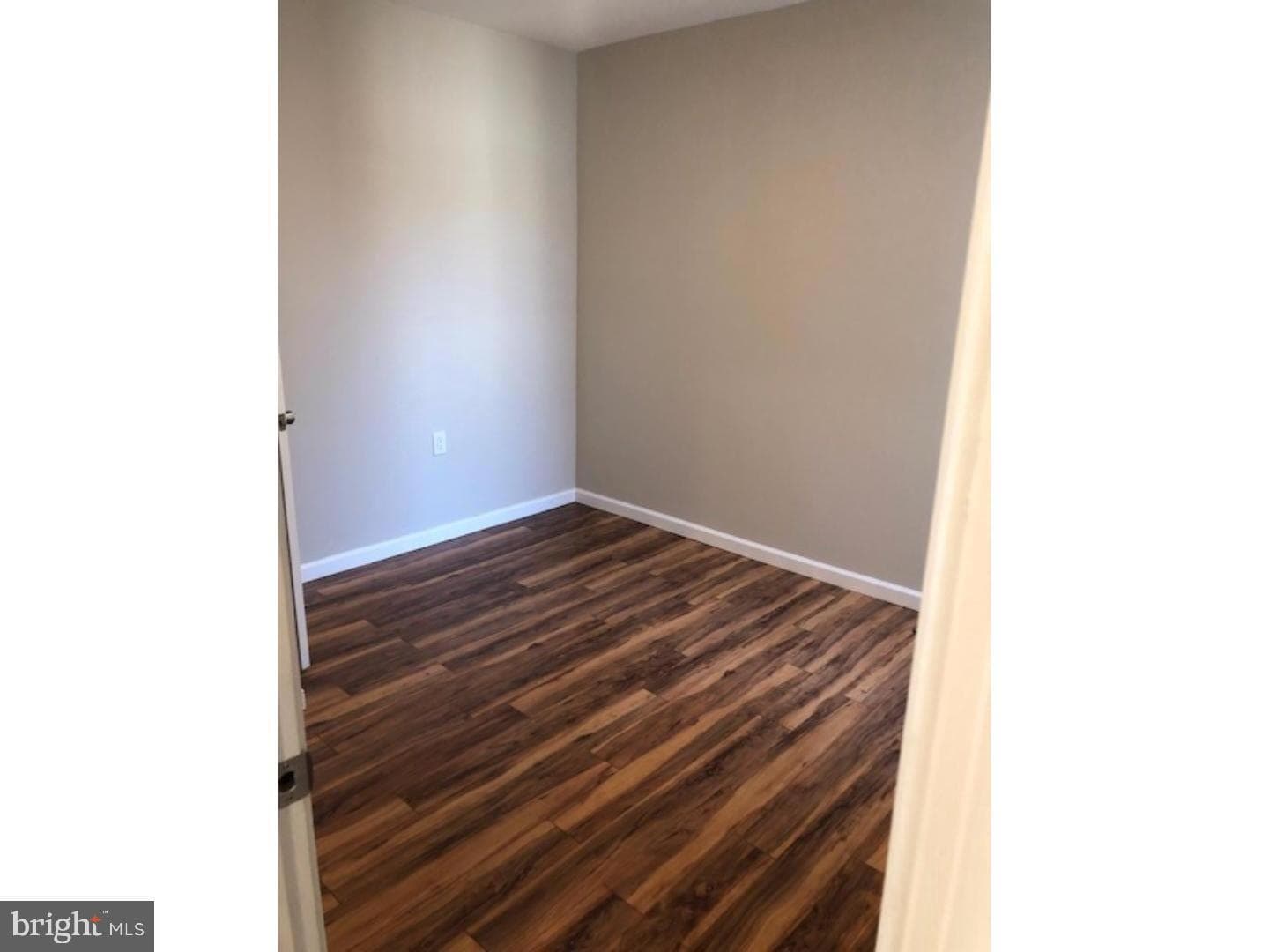 5327 Pine Street photo 5