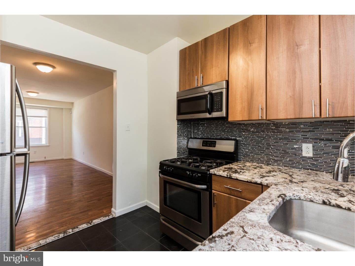 2206 Winton Street photo 3