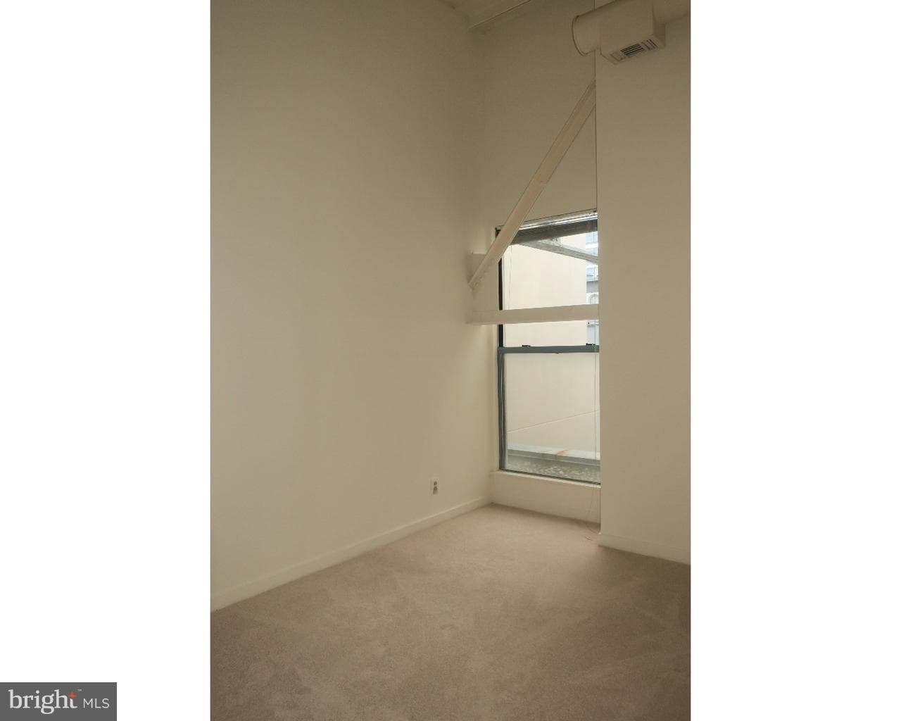 3 N Columbus Boulevard #405 photo 6