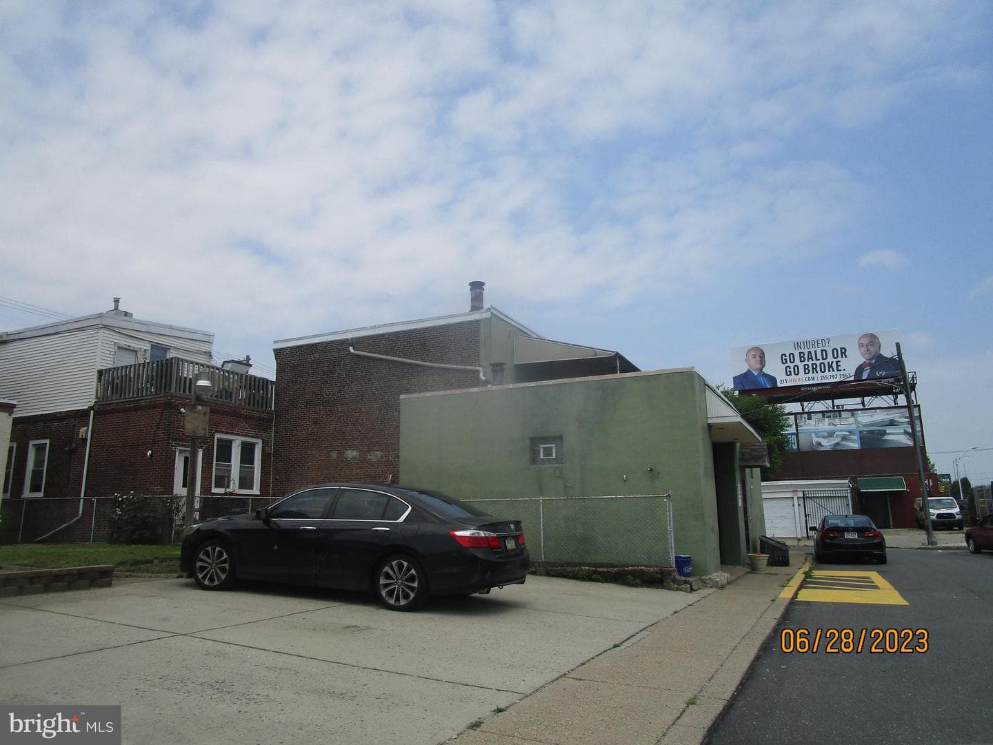 2826 E Wishart Street photo 2