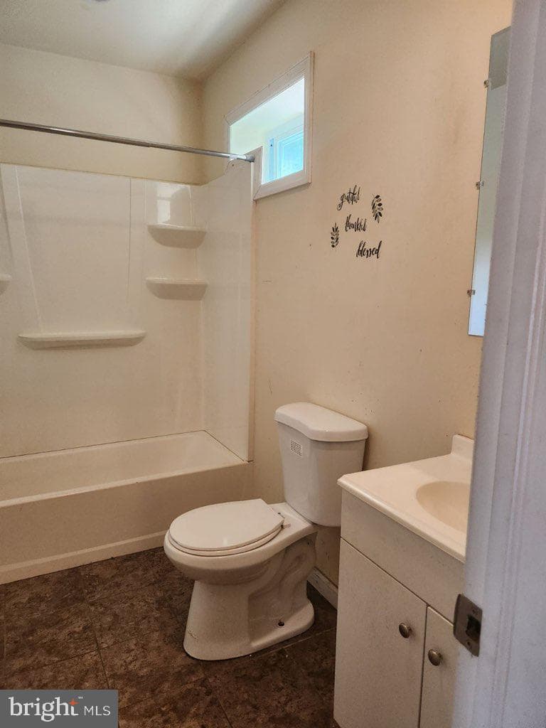1824 E Madison Street photo 6