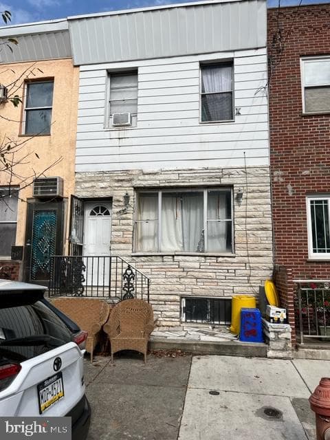 823 Jackson Street, Philadelphia