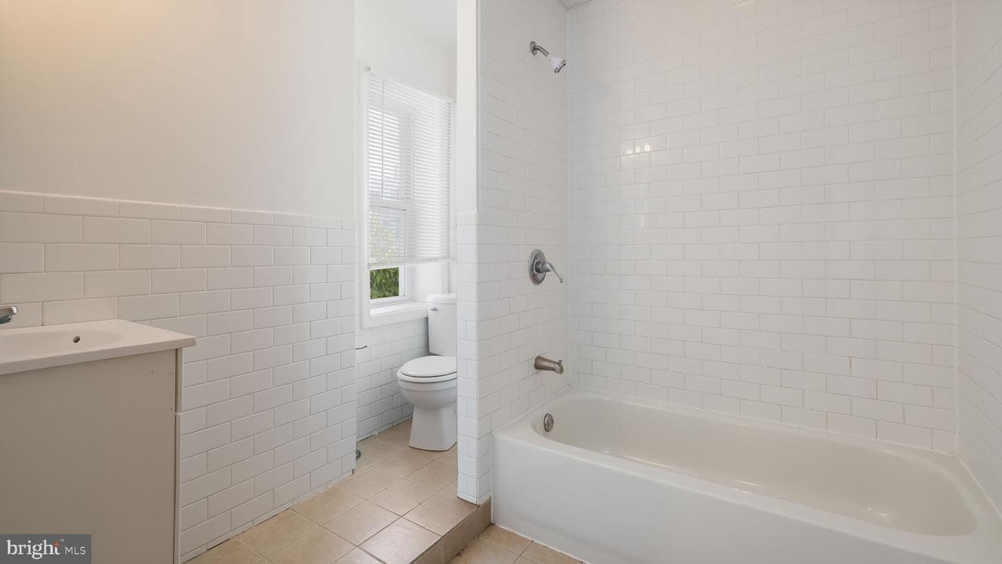 529 N 33rd Street photo 18