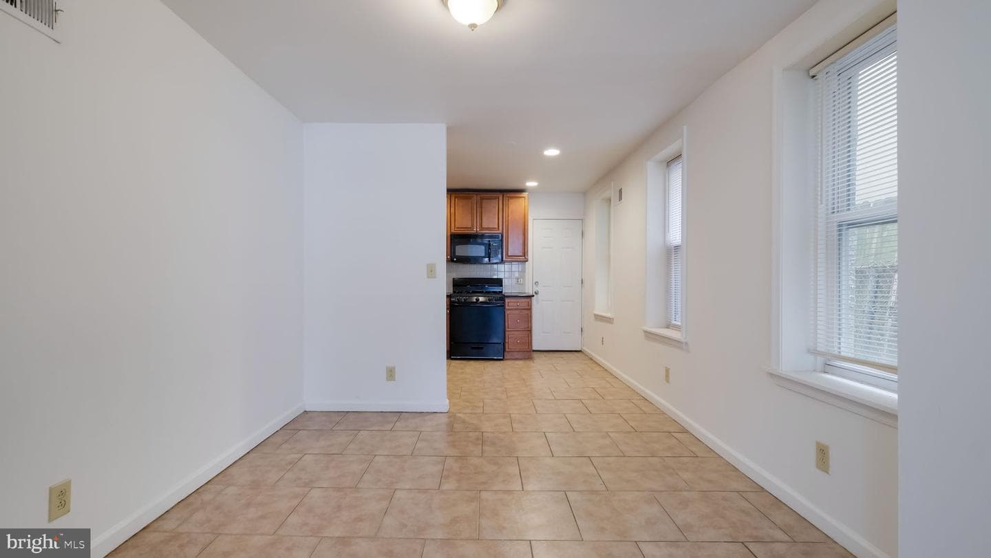 529 N 33rd Street photo 8