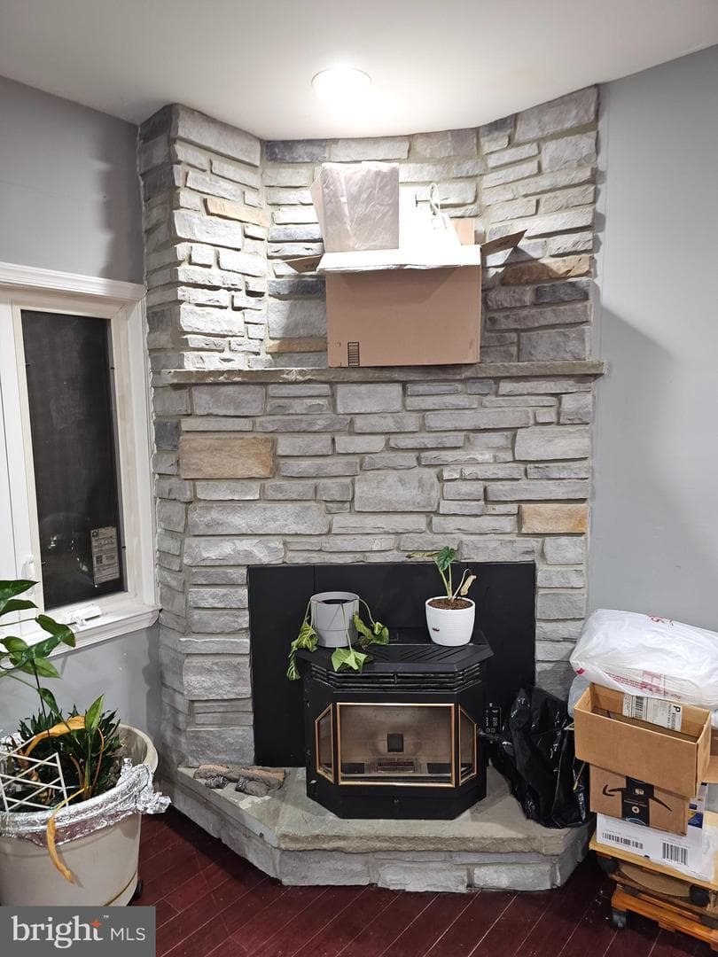 326 E Meehan Avenue photo 26