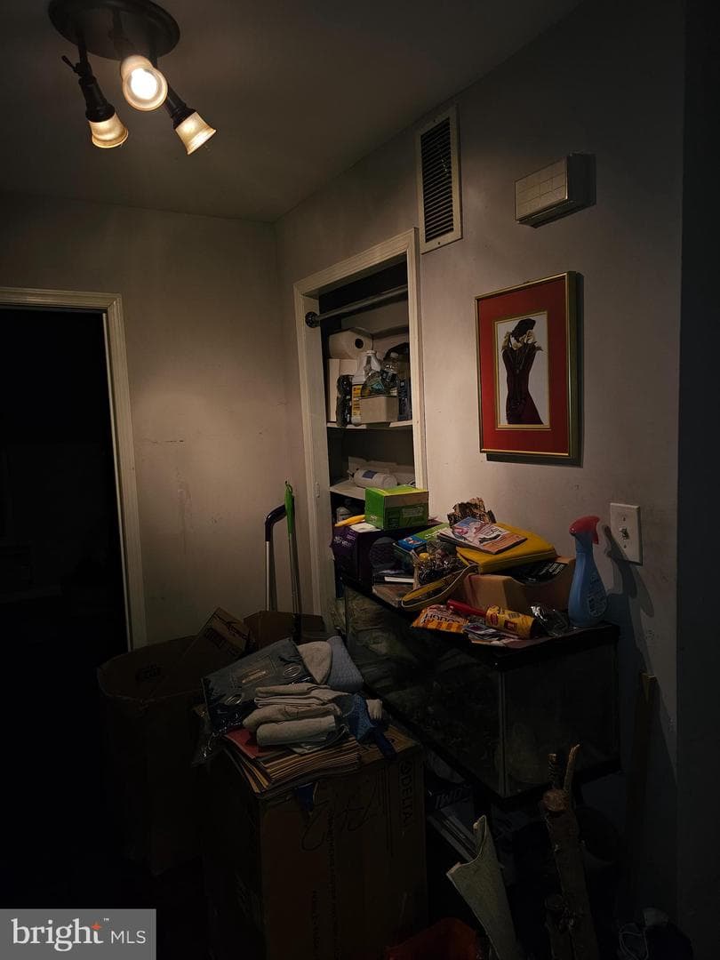 326 E Meehan Avenue photo 27