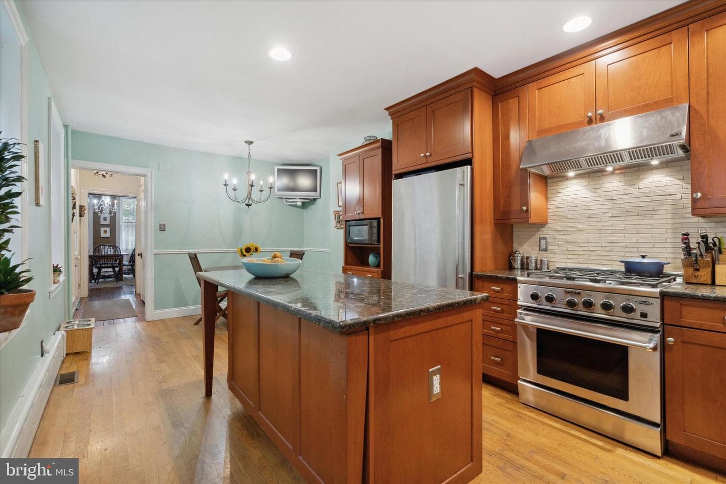 2032 Cherry Street photo 13