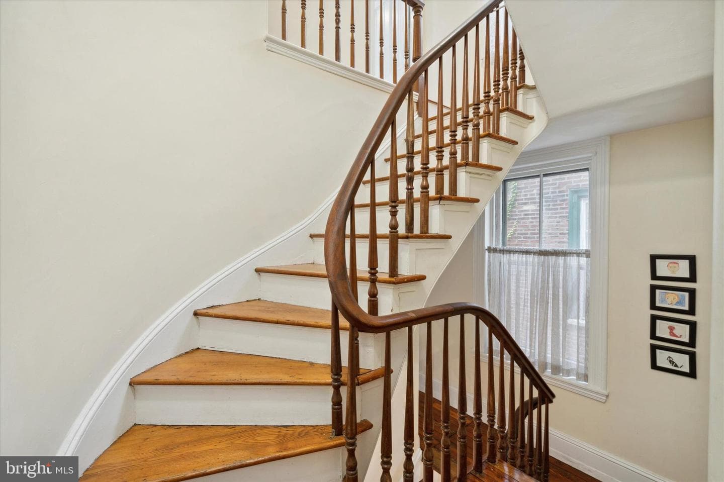 2032 Cherry Street photo 26