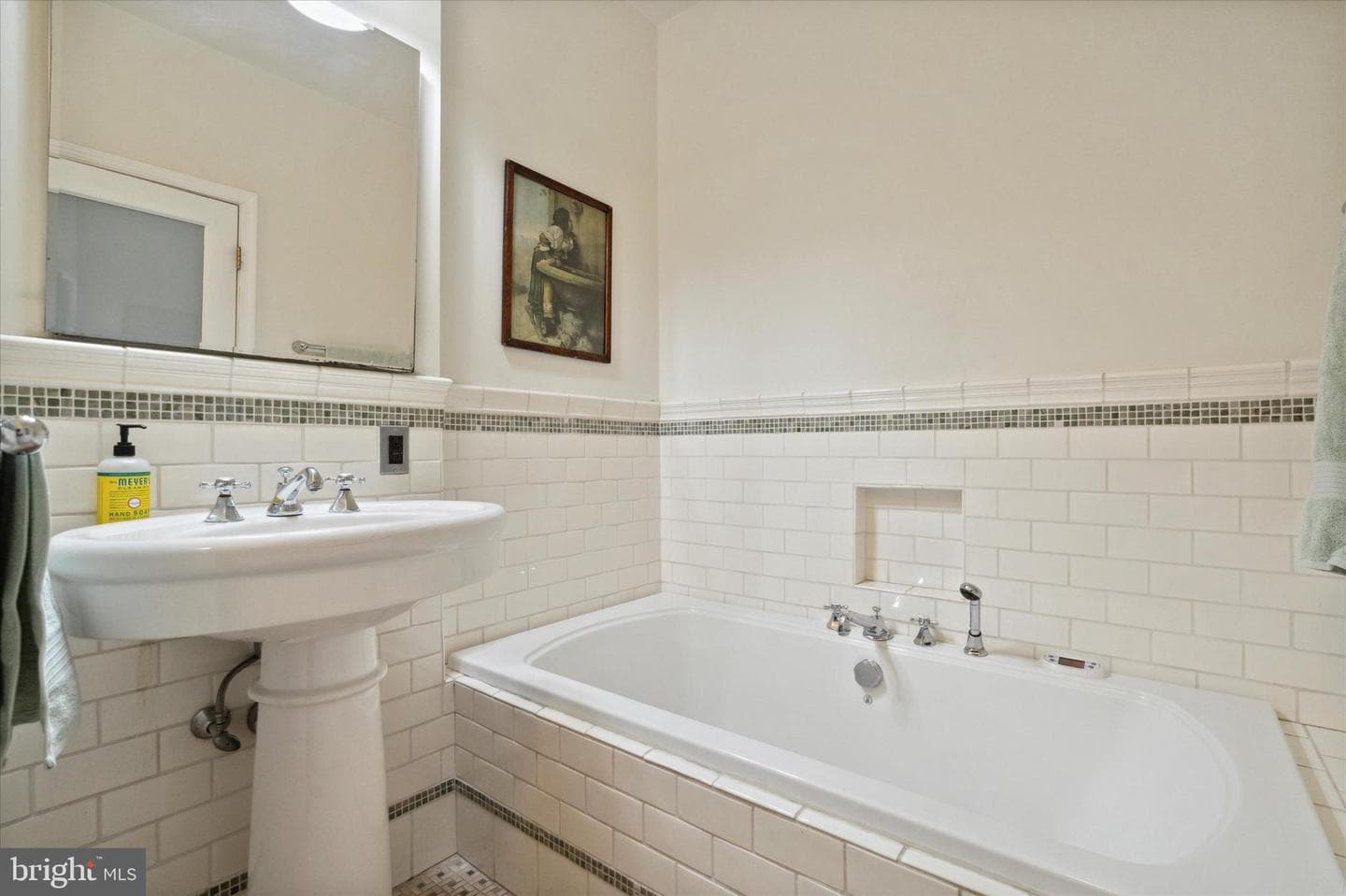 2032 Cherry Street photo 27