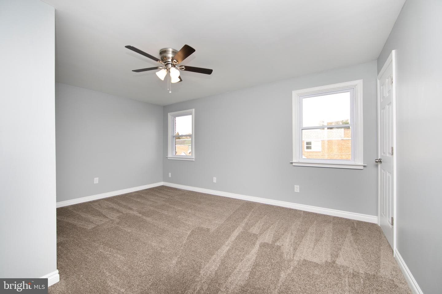 6484 Lensen Street photo 13