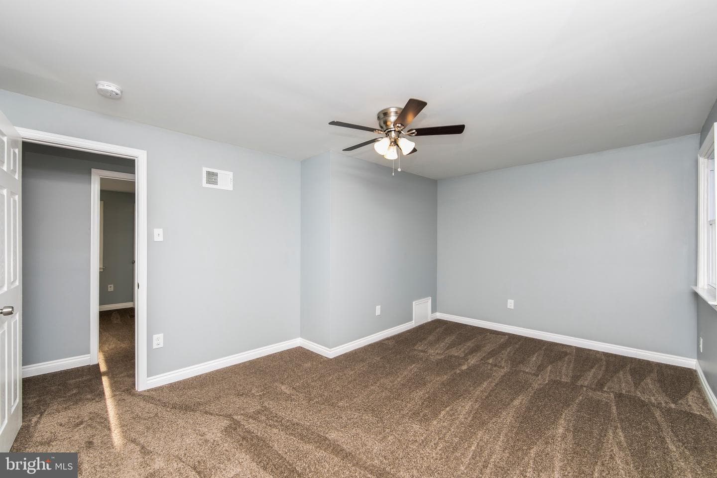 6484 Lensen Street photo 14
