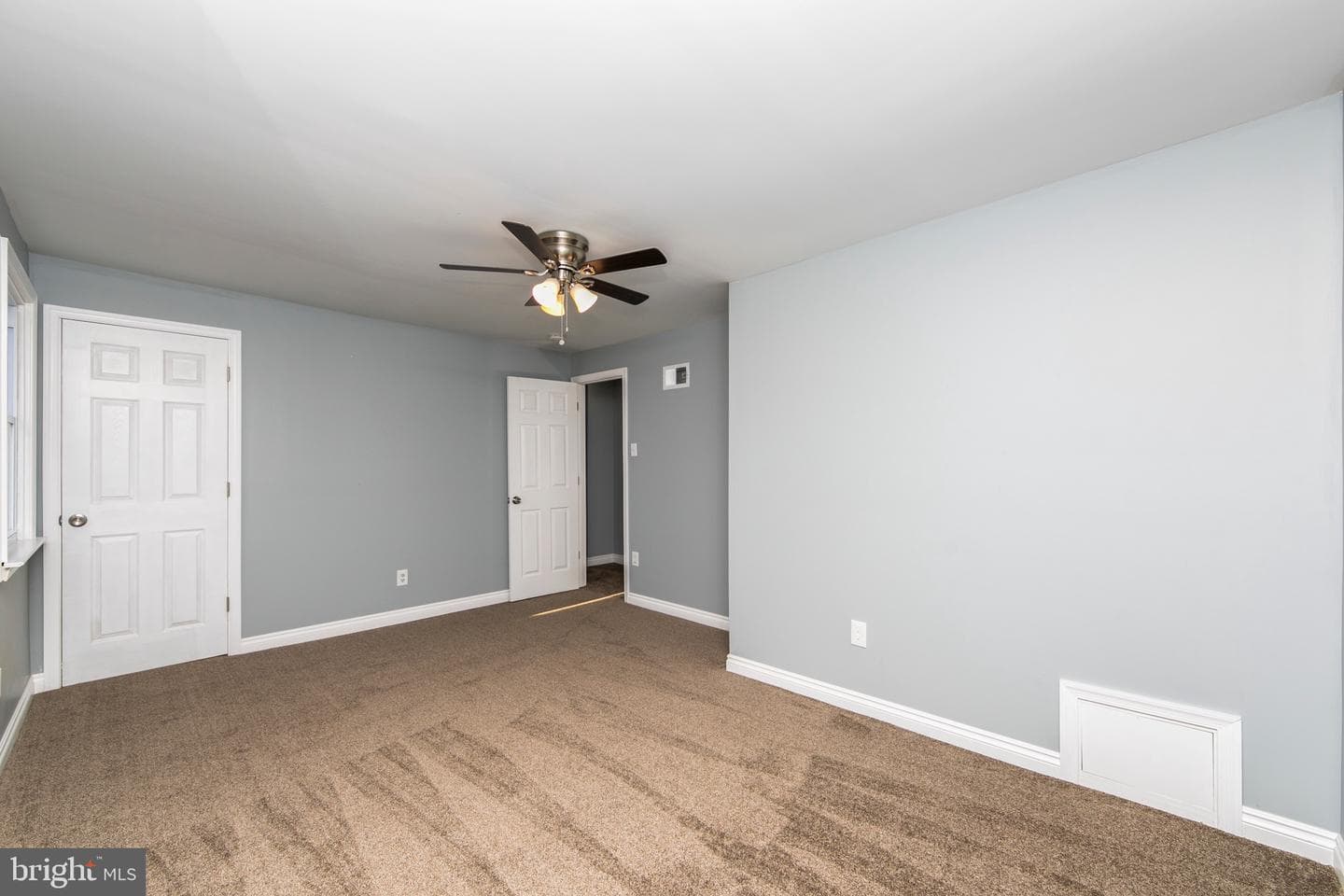 6484 Lensen Street photo 15