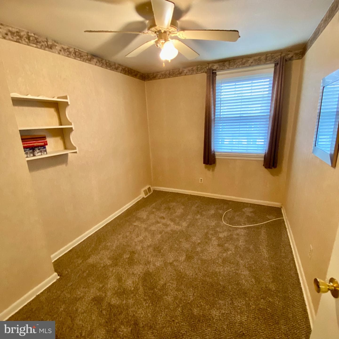 4440 Pennypack Street photo 34