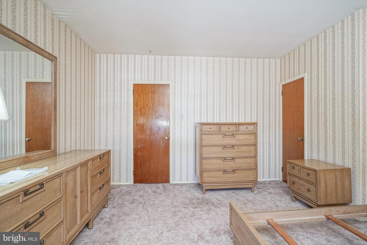 4489 E Thompson Street photo 15