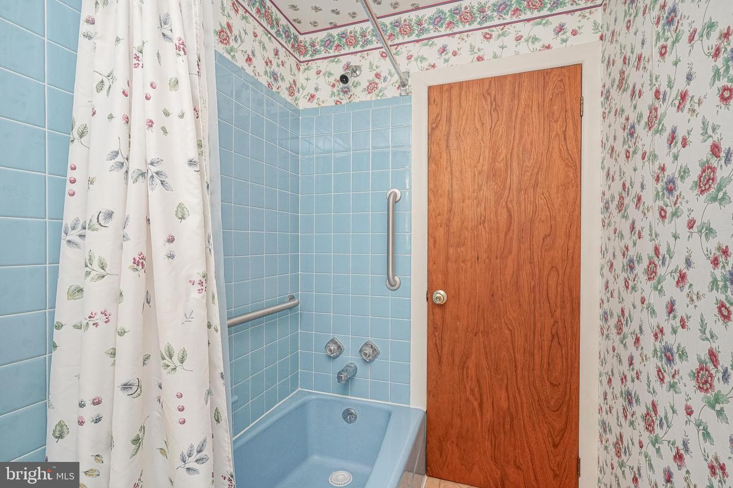 4489 E Thompson Street photo 22