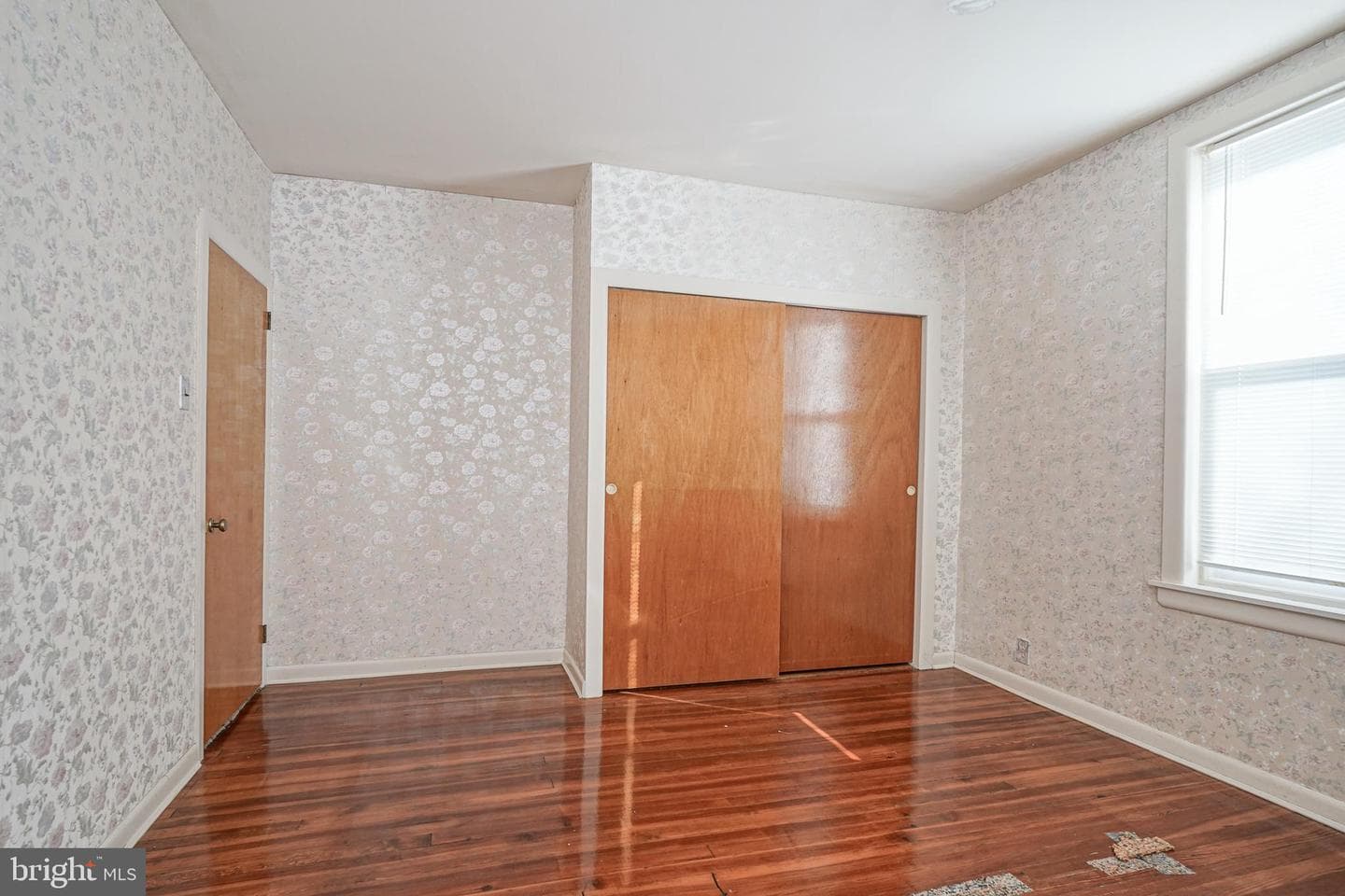 4489 E Thompson Street photo 25