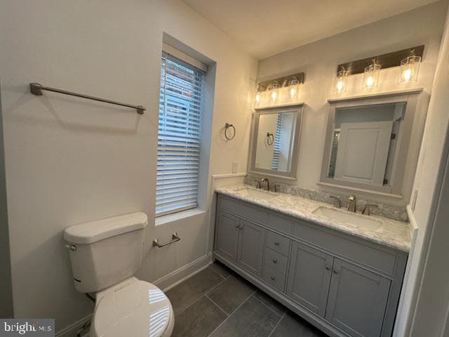 1336 N Hollywood Street photo 23
