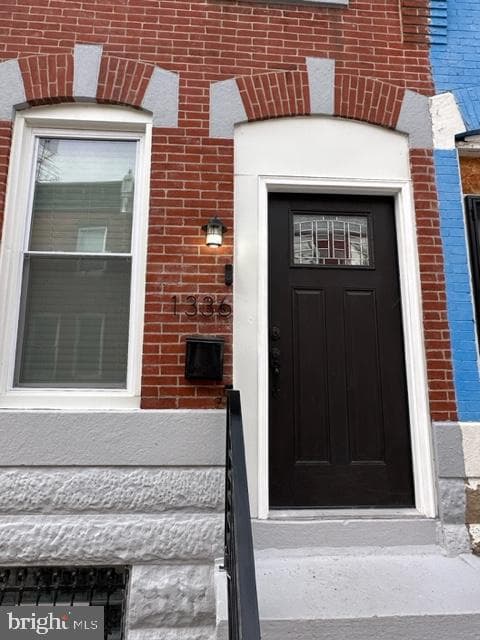 1336 N Hollywood Street photo 5