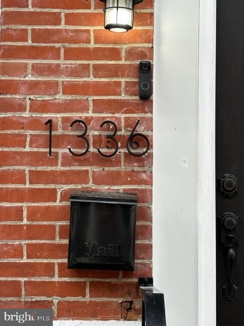 1336 N Hollywood Street photo 6