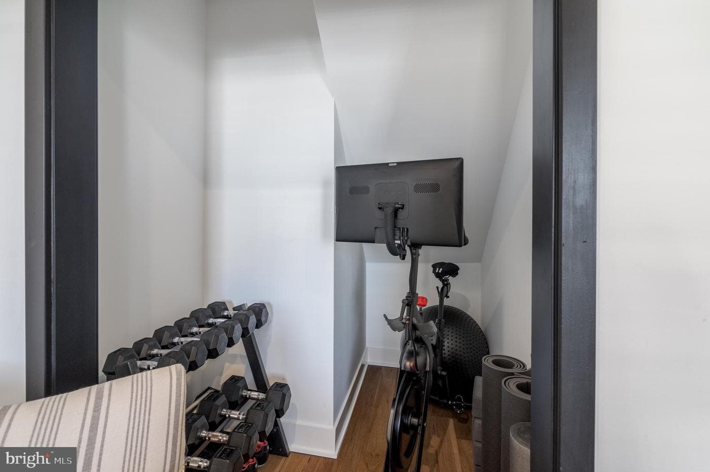 620 Carpenter Street photo 36