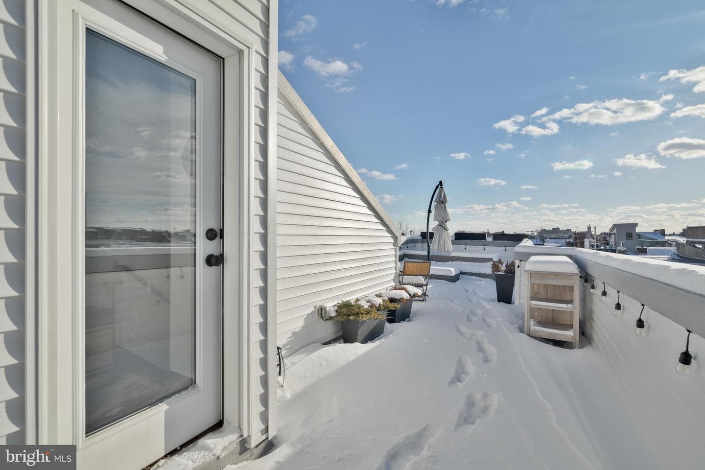 620 Carpenter Street photo 37