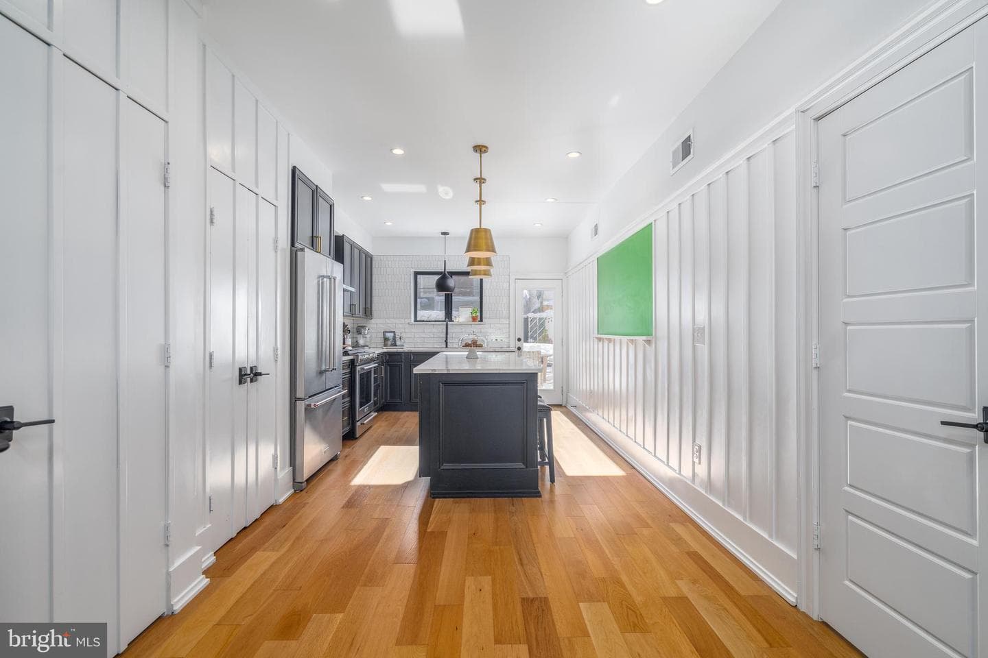 620 Carpenter Street photo 8