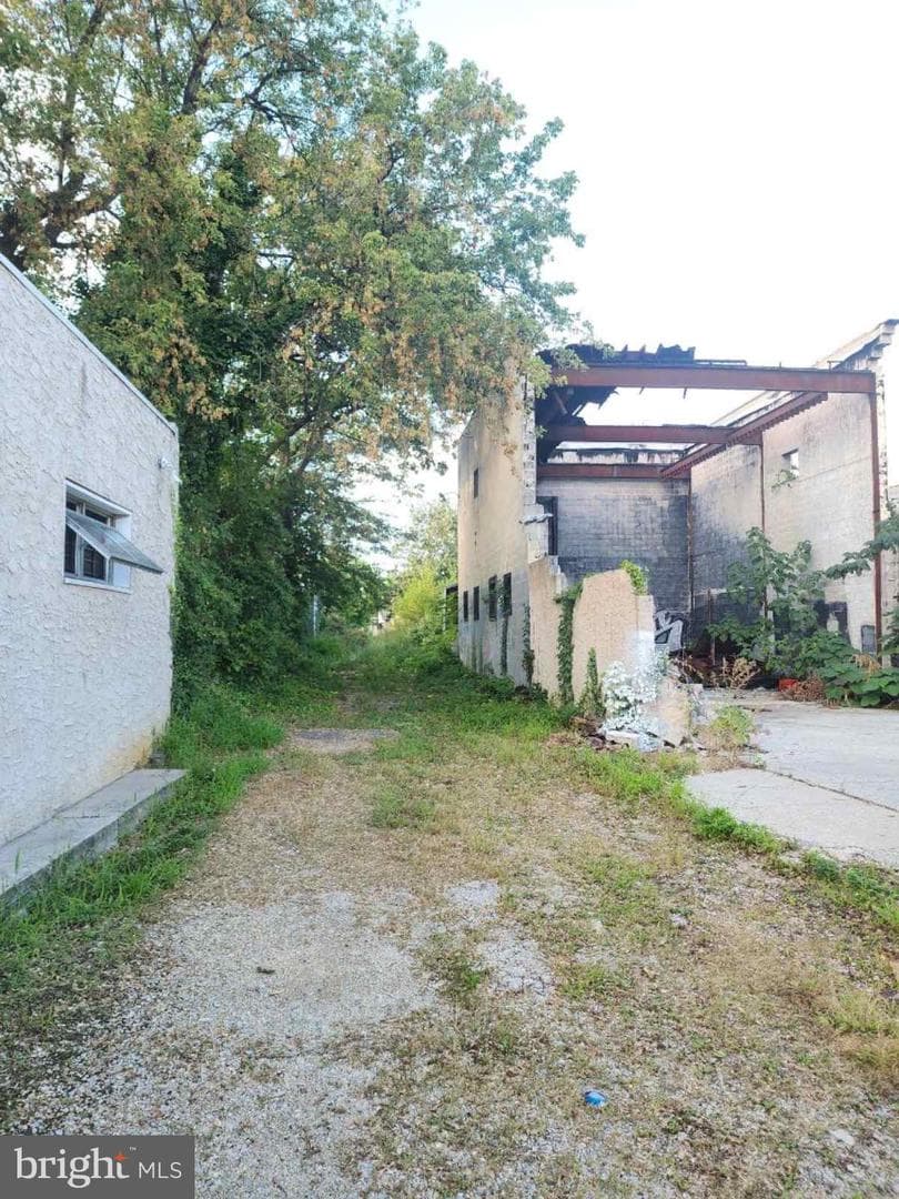 6235 Arch Street photo 11