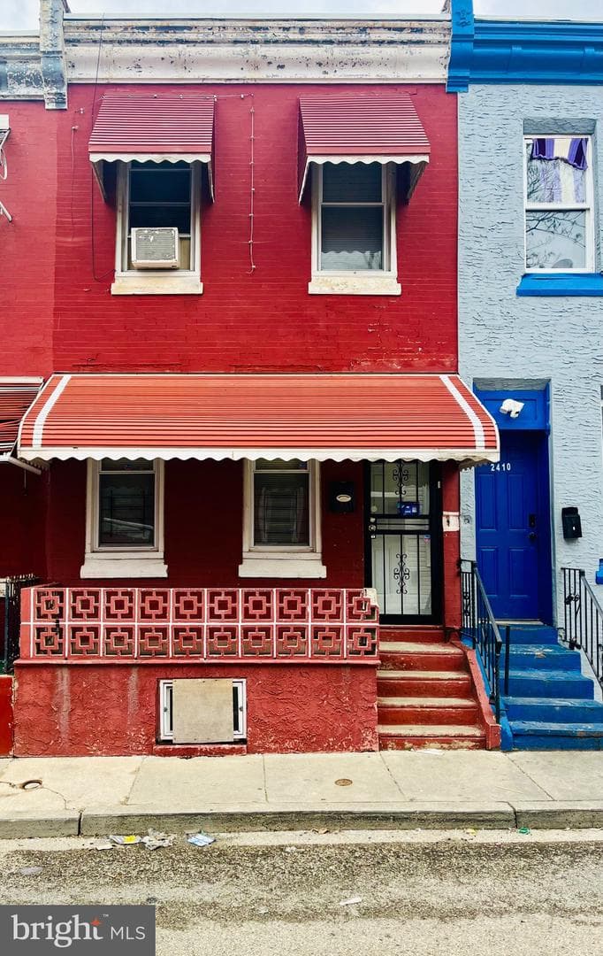 2408 N Chadwick Street photo 1