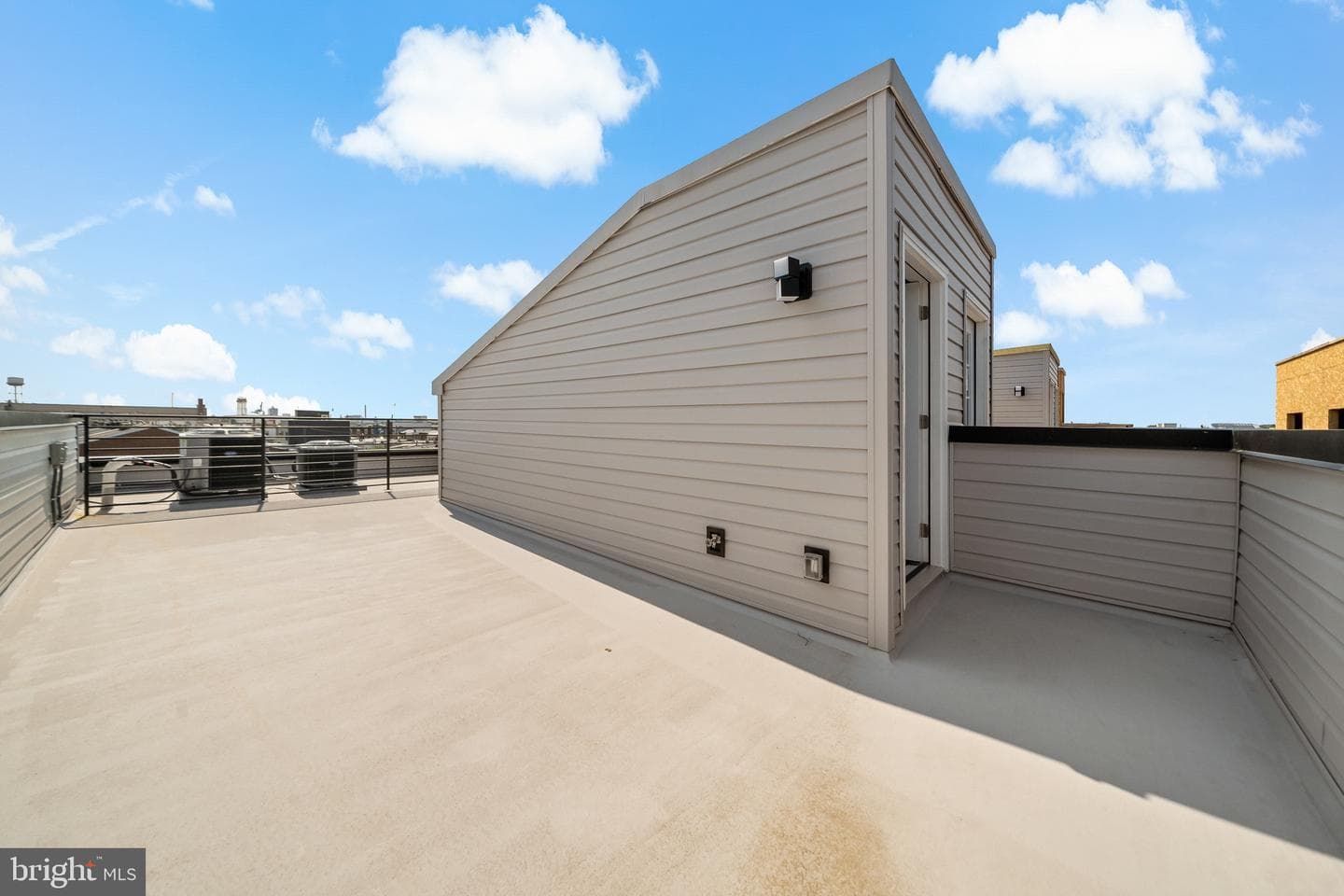 1810 E Moyamensing St #b photo 20