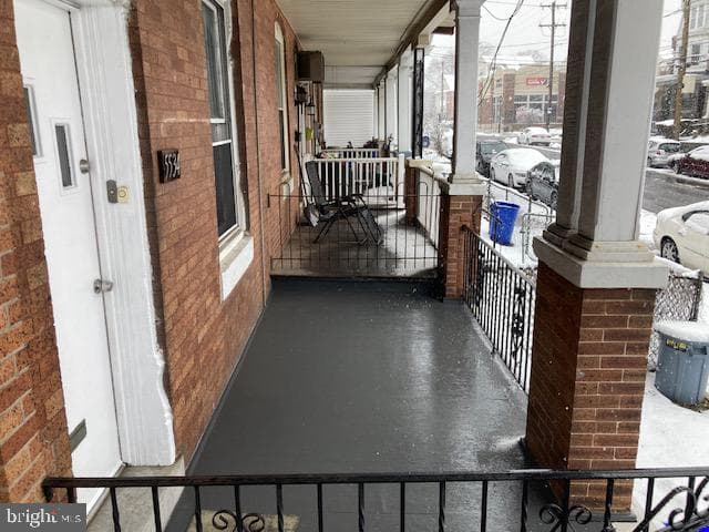 5534 Ridge Avenue photo 4