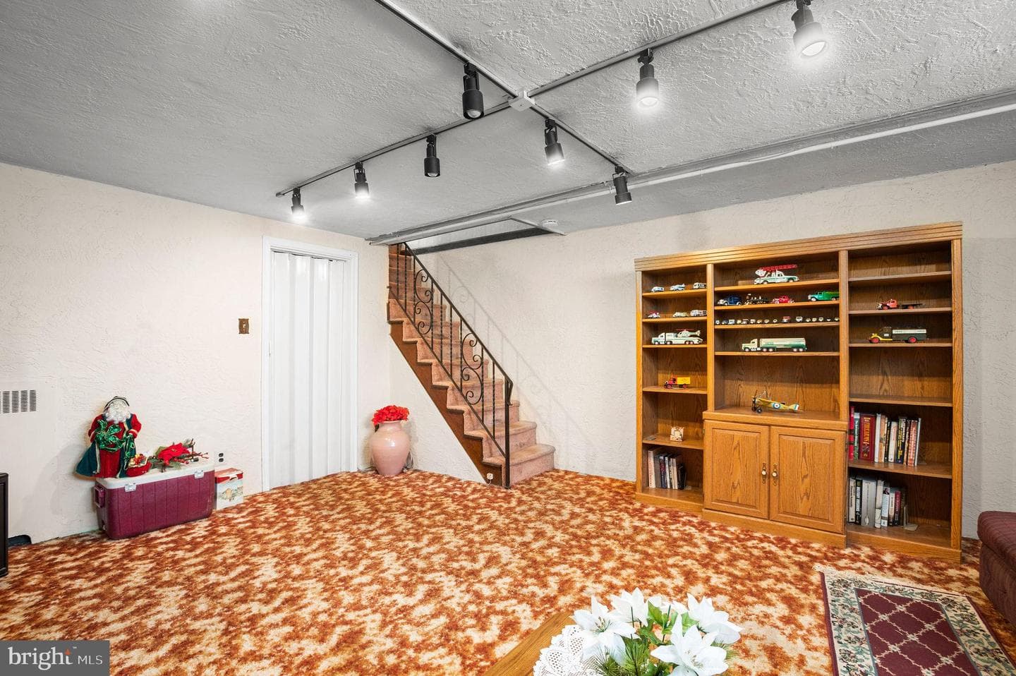 1463 McKinley Street photo 24