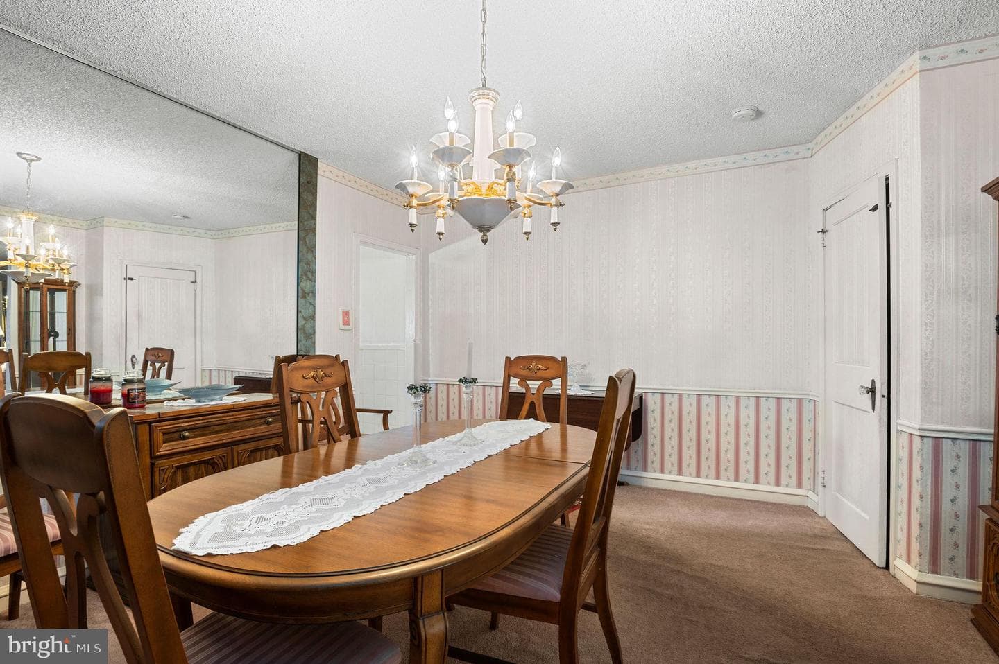 1463 McKinley Street photo 8
