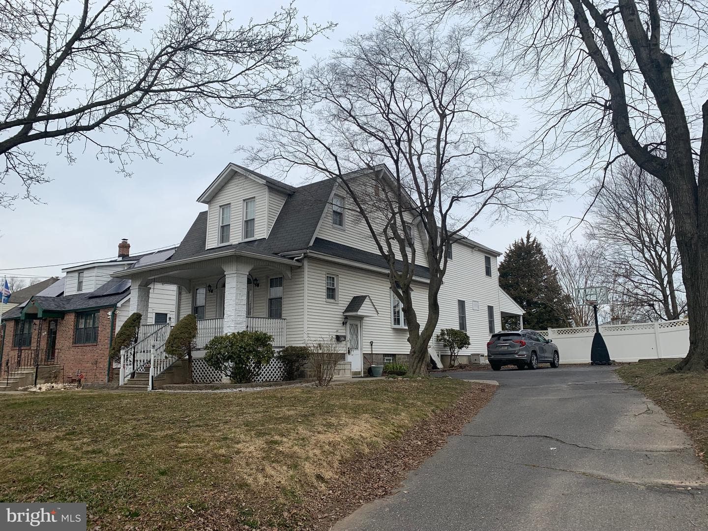 4529 Aubrey Avenue photo 4