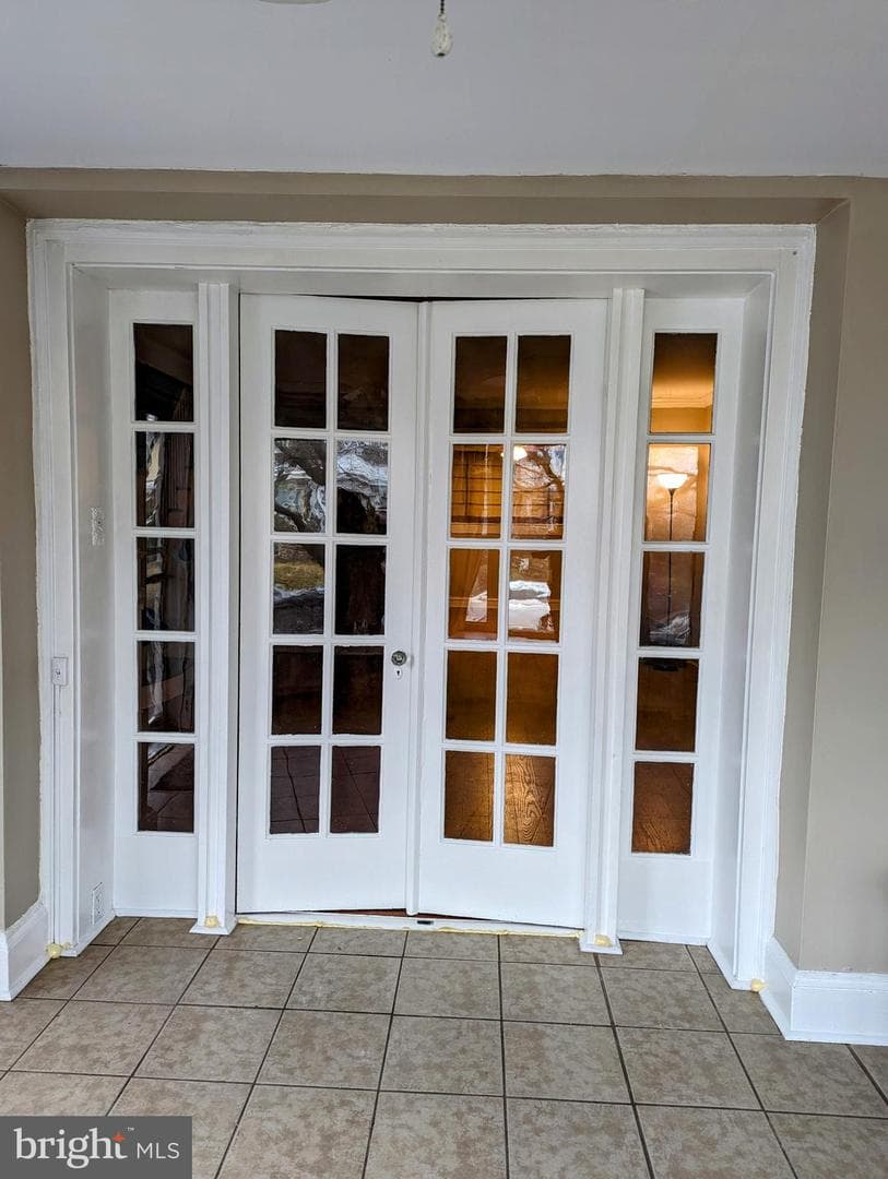 5324 Diamond Street photo 4