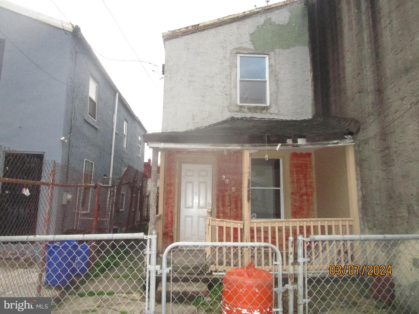 2005 N Lawrence Street photo 1