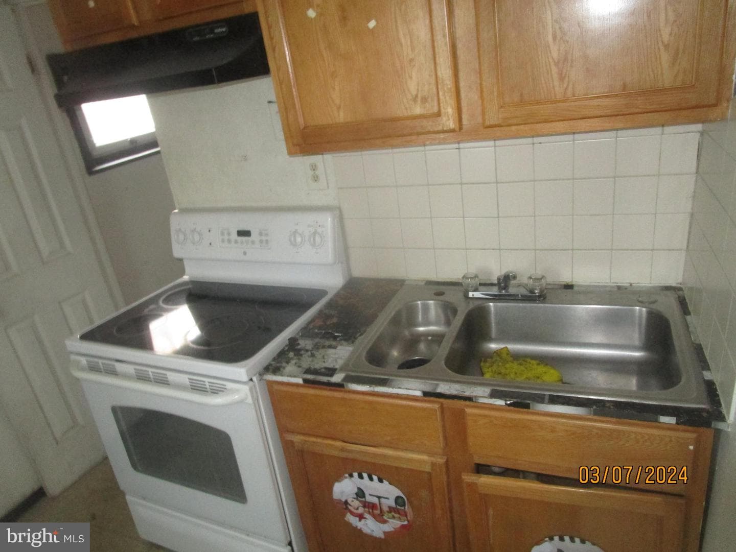 2005 N Lawrence Street photo 4