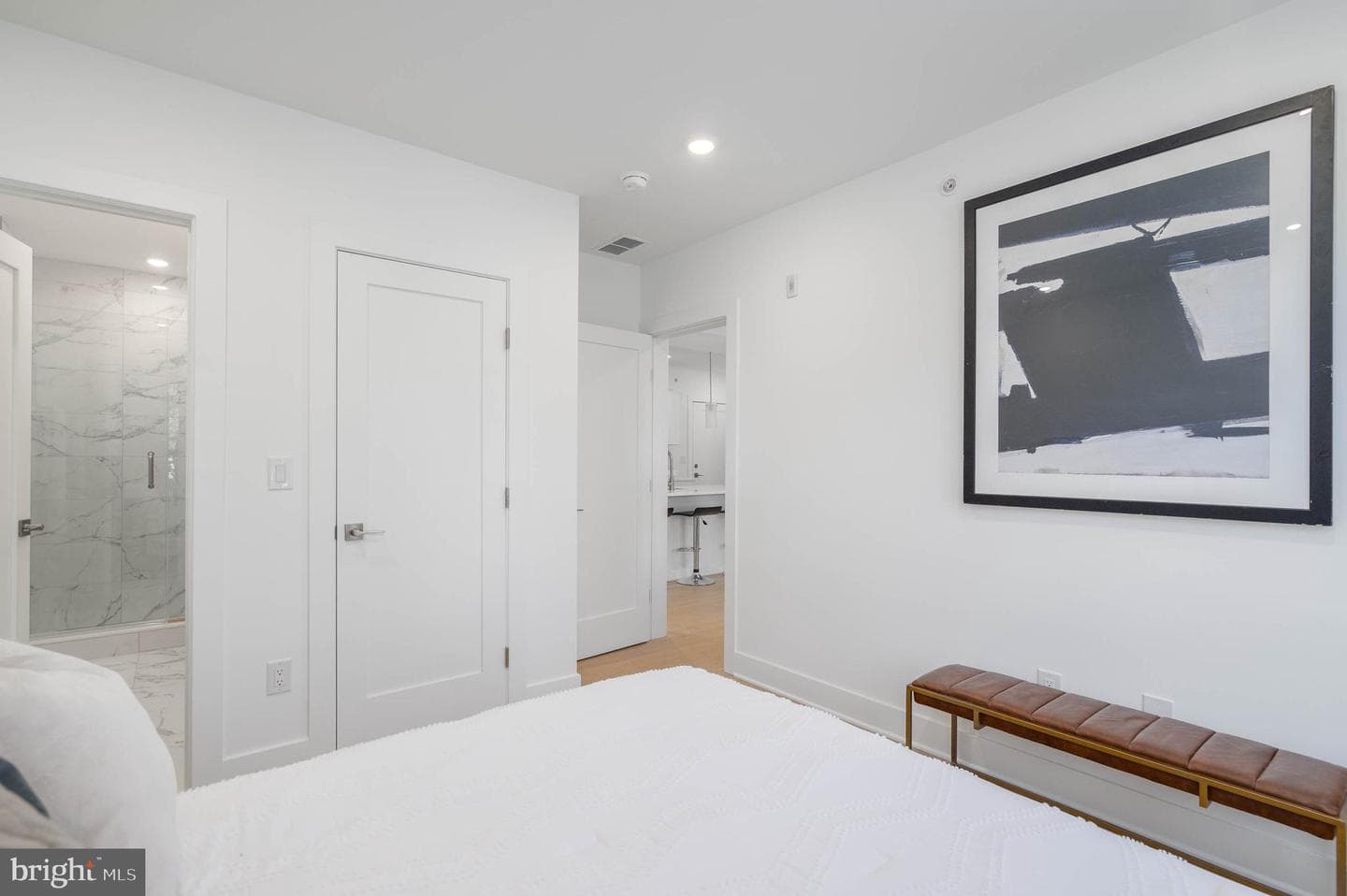 825 Bainbridge Street #404 photo 10