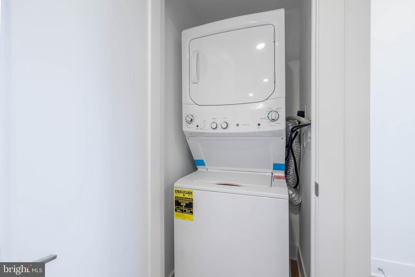825 Bainbridge Street #404 photo 15