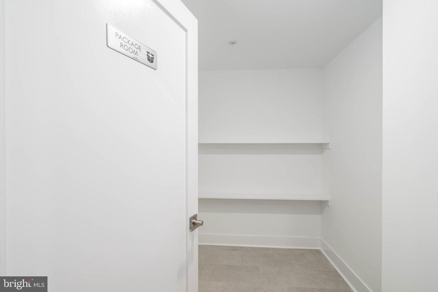 825 Bainbridge Street #404 photo 21