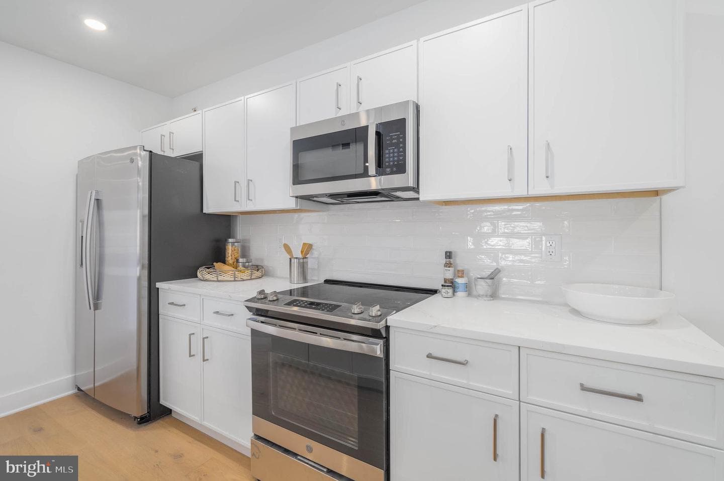 825 Bainbridge Street #404 photo 4