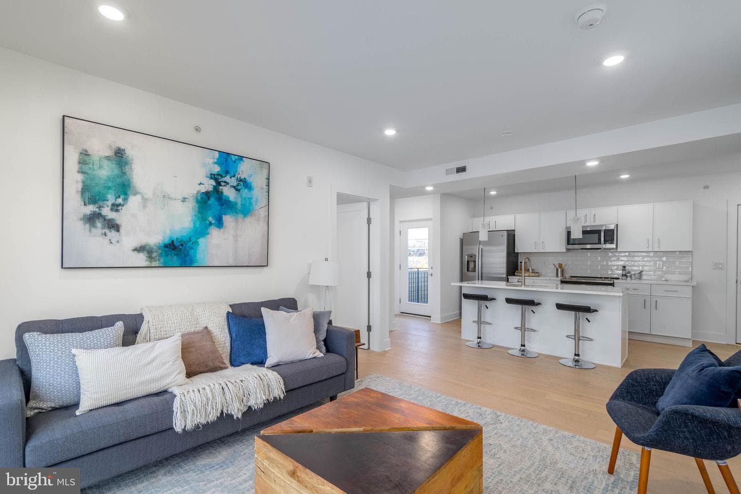 825 Bainbridge Street #404 photo 8