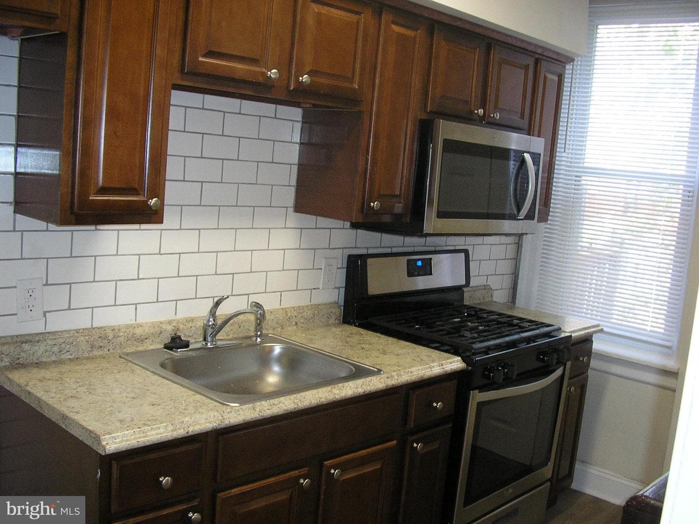6227 Addison Street photo 3
