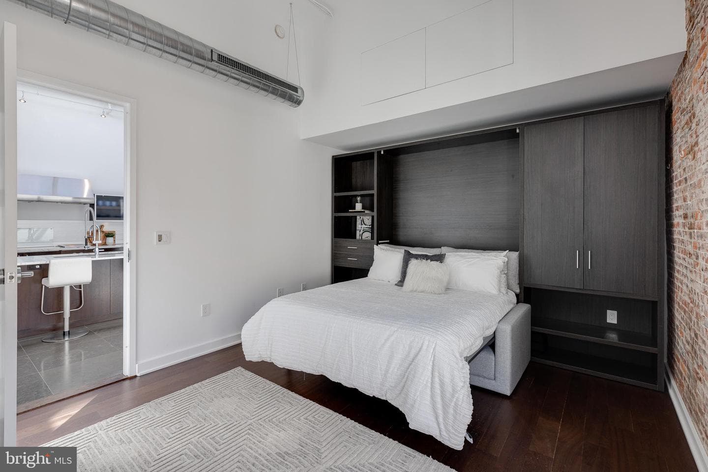 105-32 S 12th Street #penthouse 504 photo 34