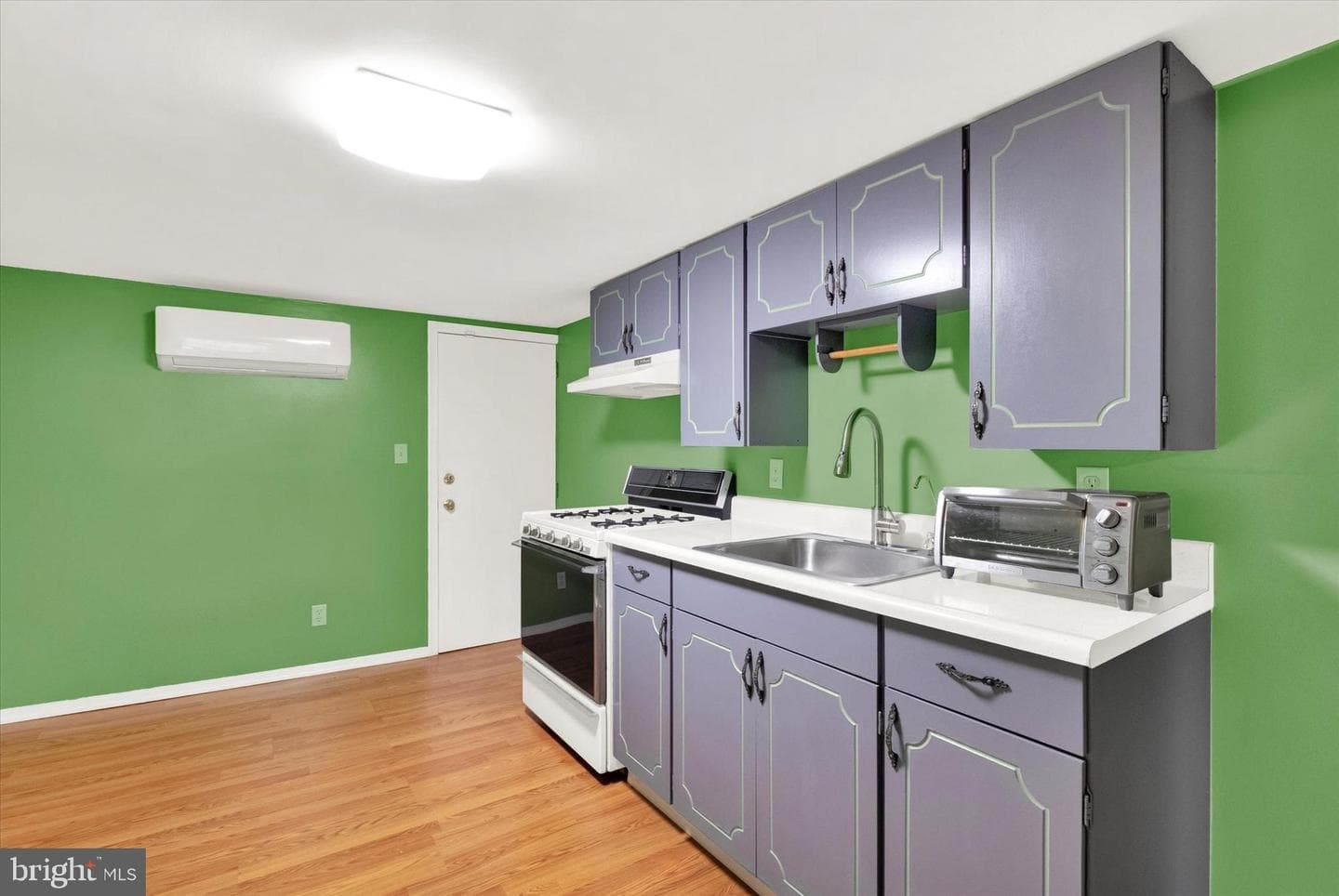 1238 N Hancock Street photo 6