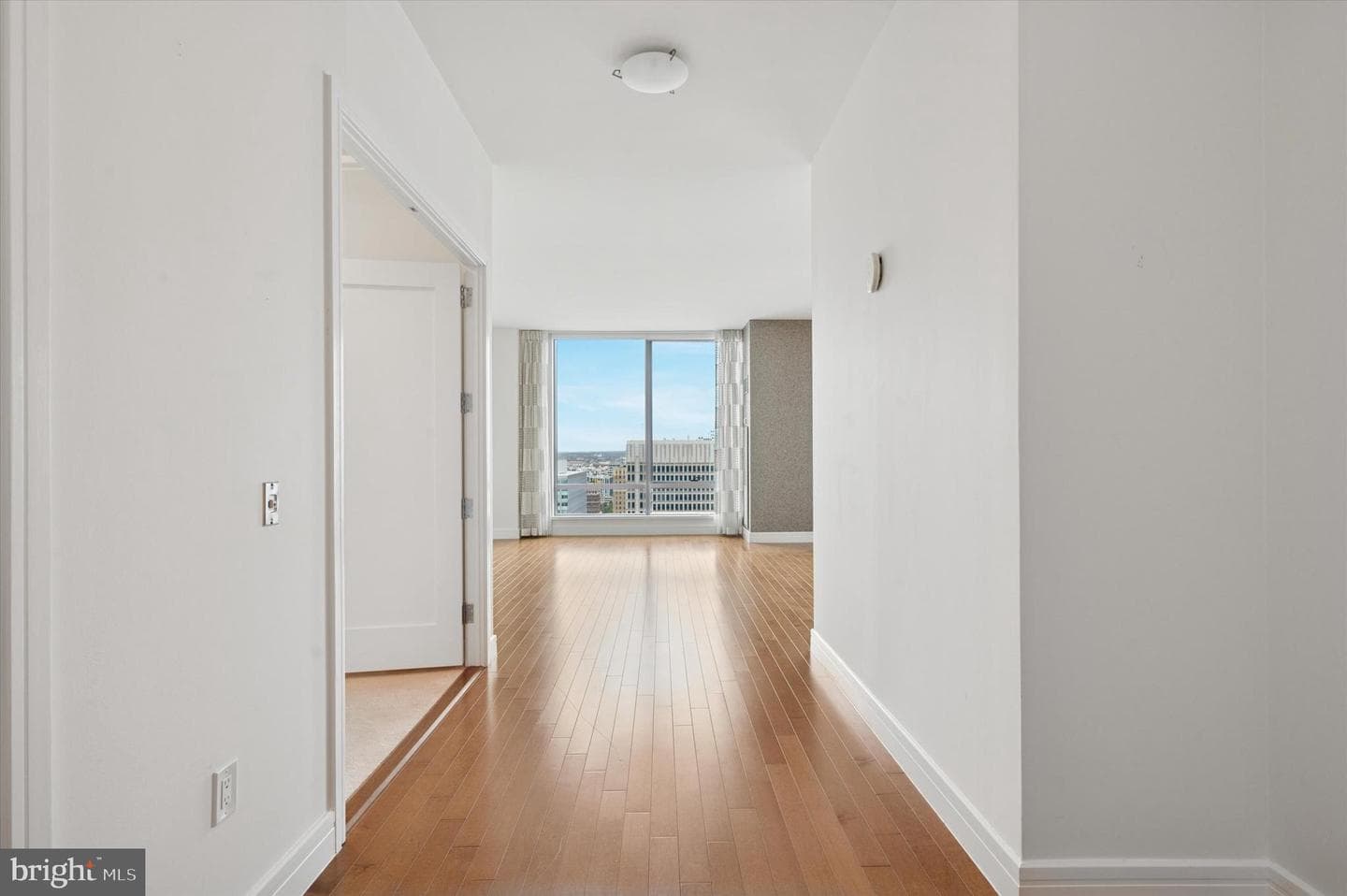 1414 S Penn Square #26cde photo 5