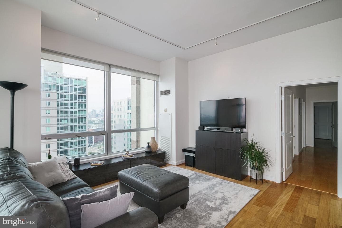 901 N Penn Street N #r2102 photo 16