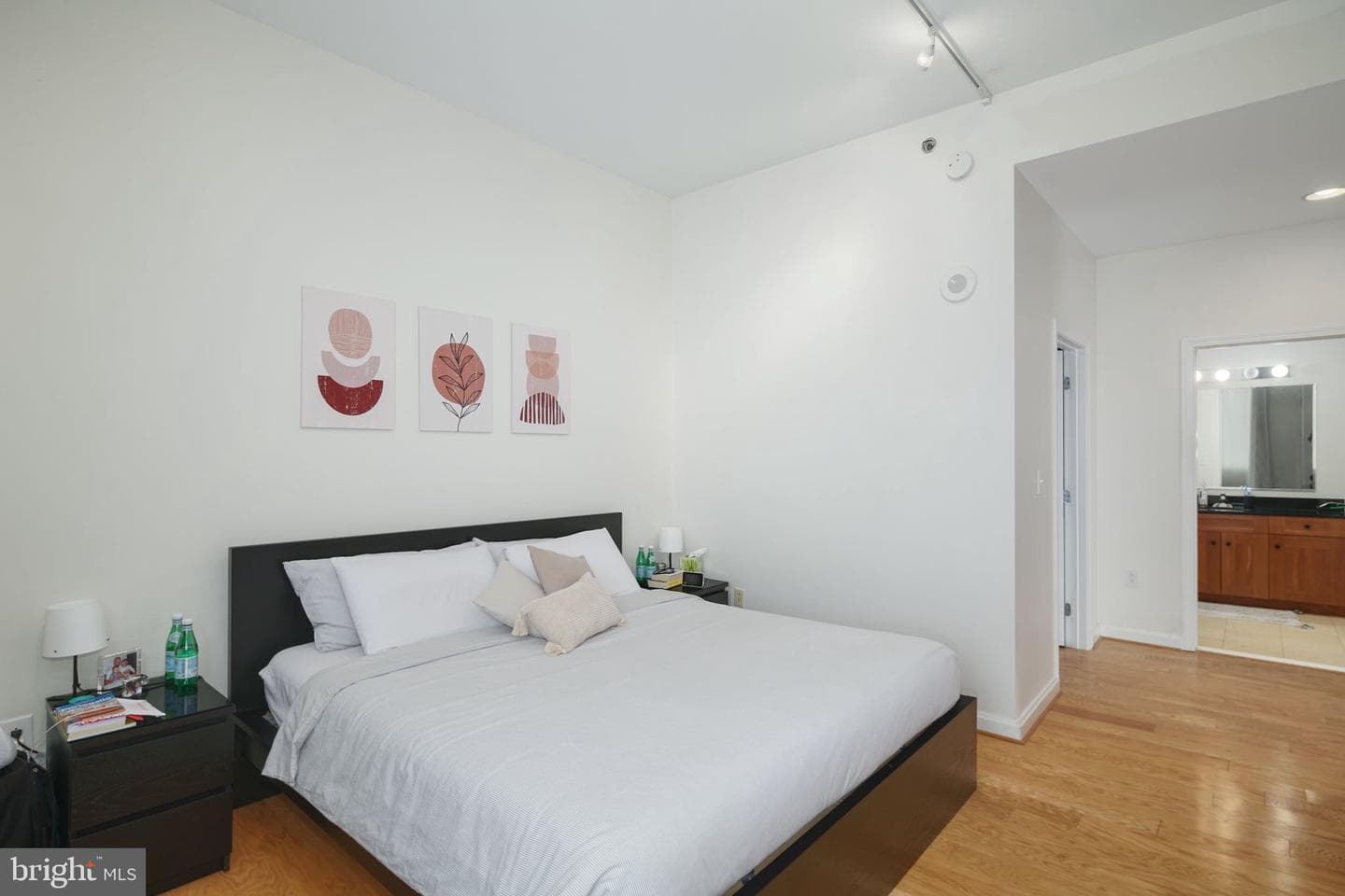 901 N Penn Street N #r2102 photo 8