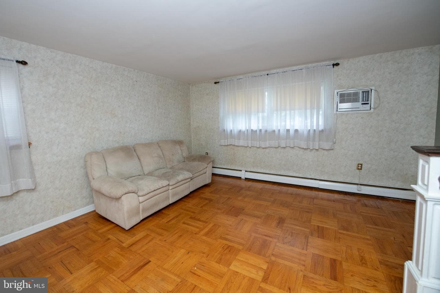 8332 Strahle Place photo 2