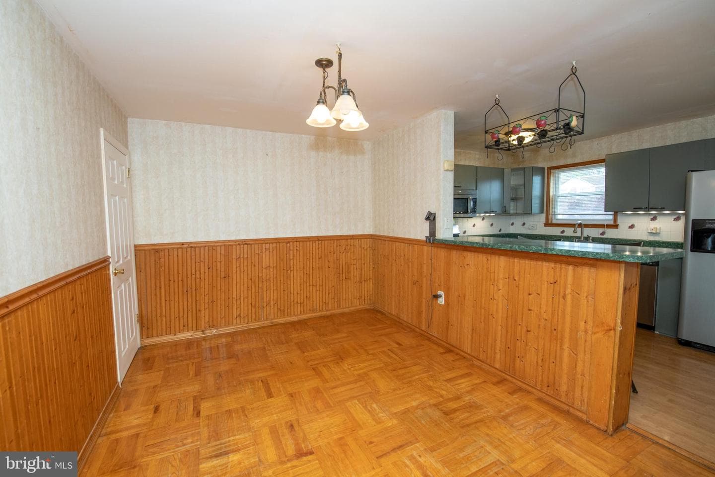 8332 Strahle Place photo 4
